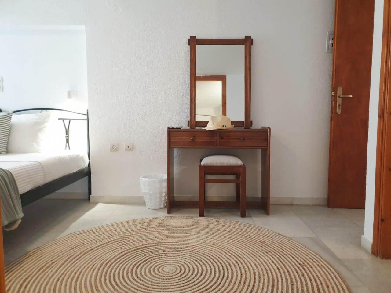Anemos Town Apartment Naxos City Bagian luar foto
