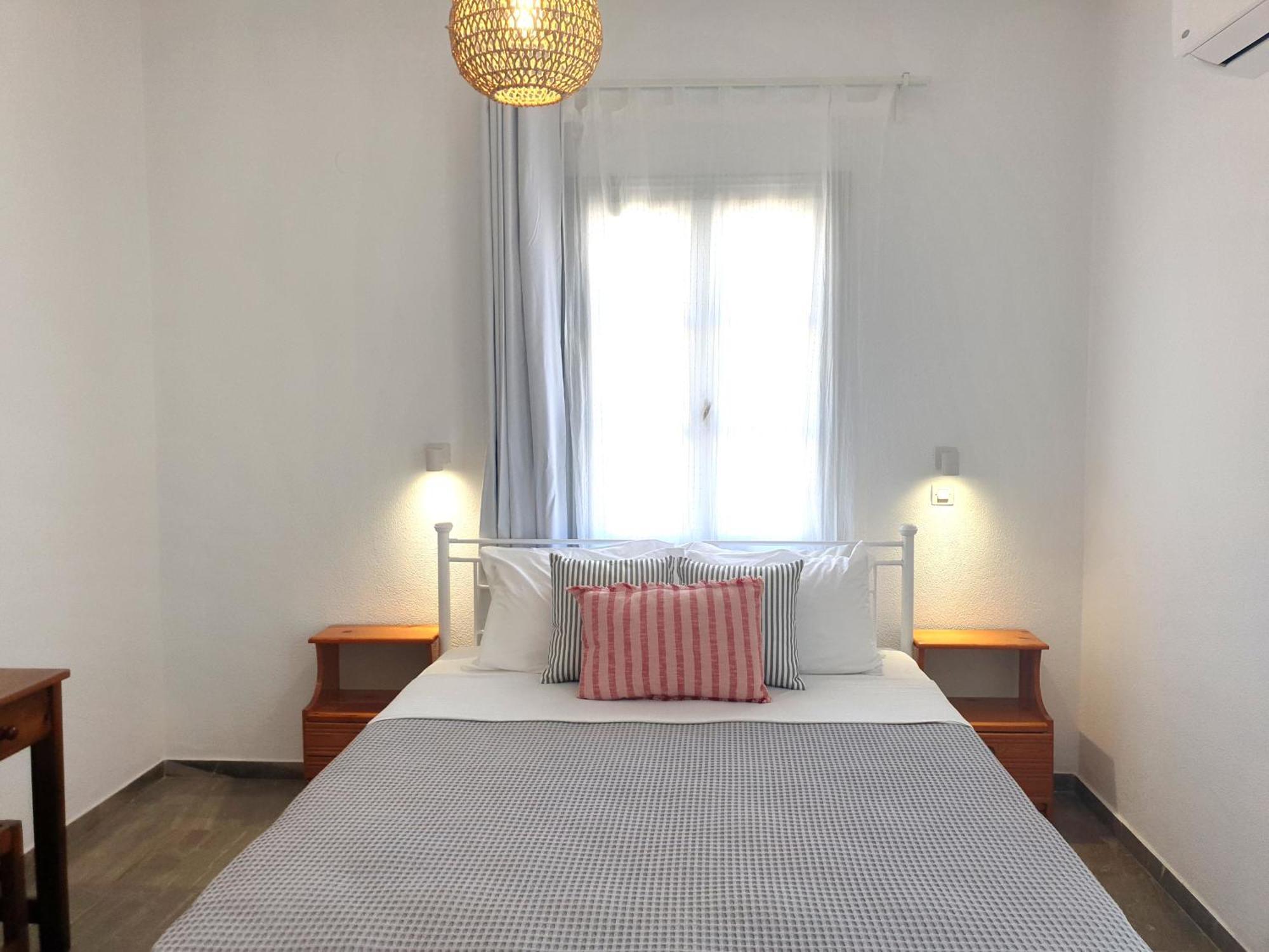 Anemos Town Apartment Naxos City Bagian luar foto