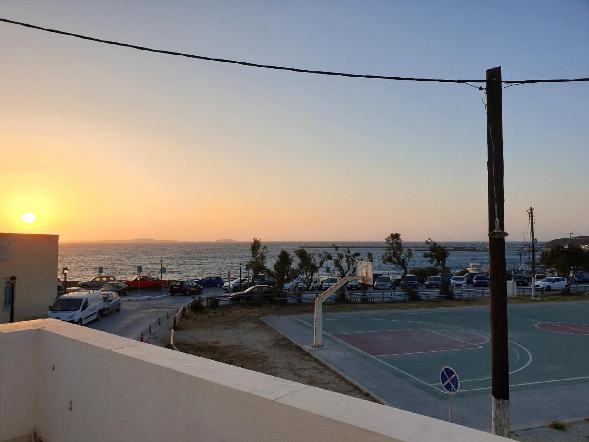 Anemos Town Apartment Naxos City Bagian luar foto