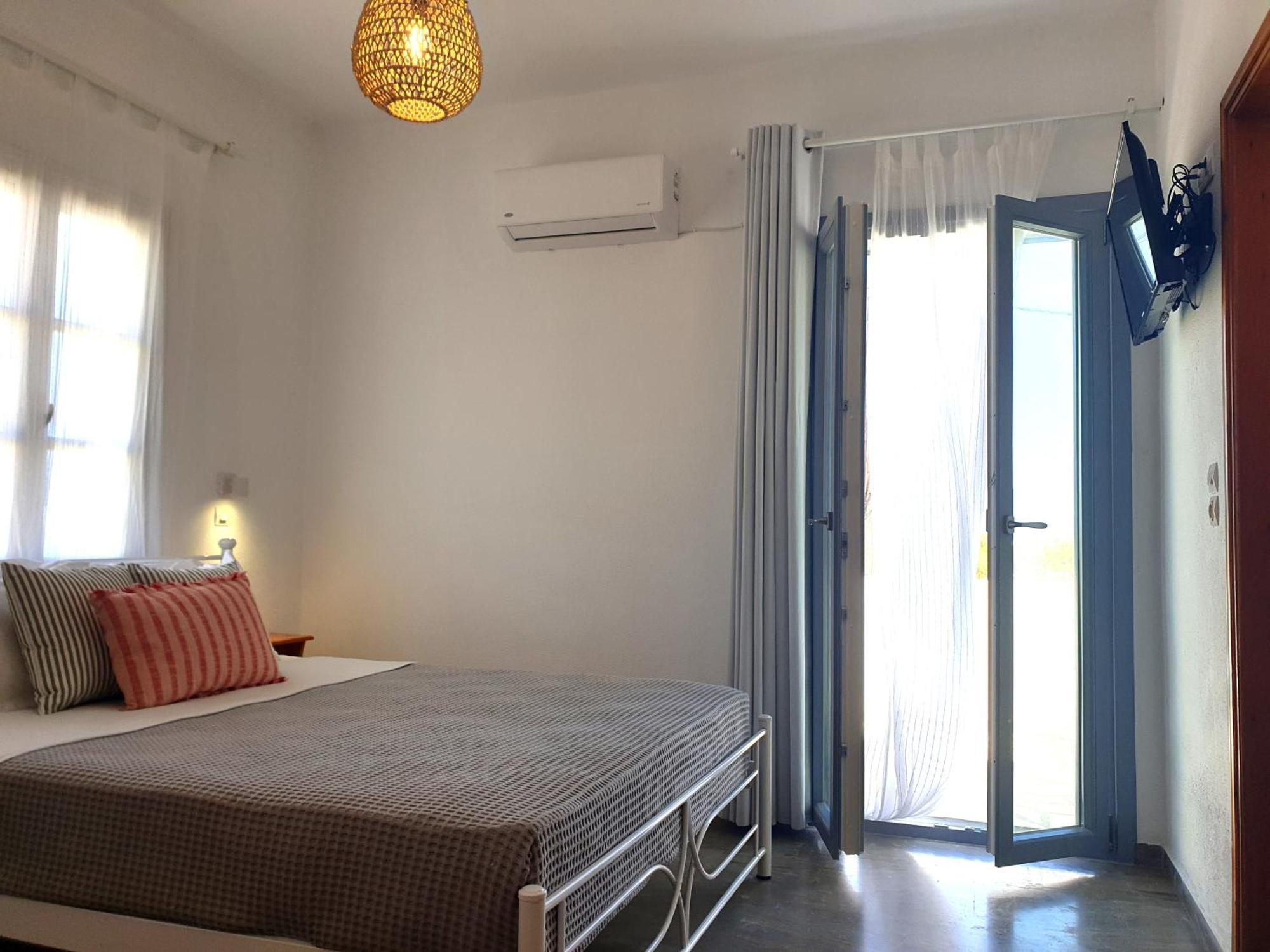 Anemos Town Apartment Naxos City Bagian luar foto
